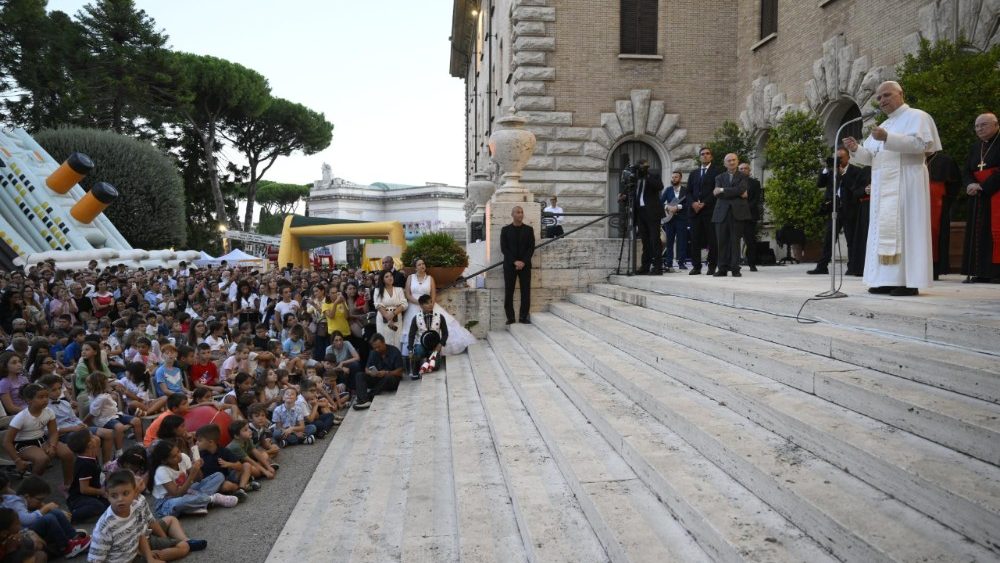 Papa Leon la "Sărbătoarea Familiilor" organizată de Guvernatoratul Statului Cetății Vaticanului (6 septembrie 2025) 