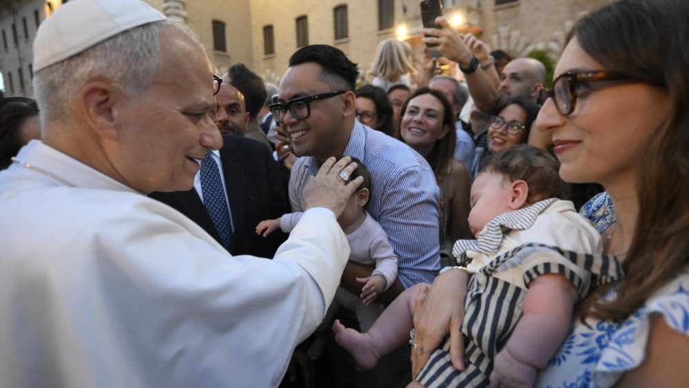 Papa Leon la "Sărbătoarea Familiilor" organizată de Guvernatoratul Statului Cetății Vaticanului (6 septembrie 2025) 