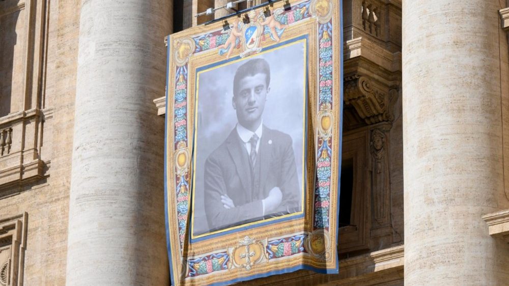 Кананізацыя П'ера Джорджа Фрасаці і Карла Акуціса