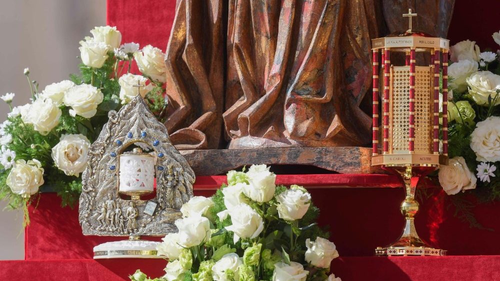 Кананізацыя П'ера Джорджа Фрасаці і Карла Акуціса