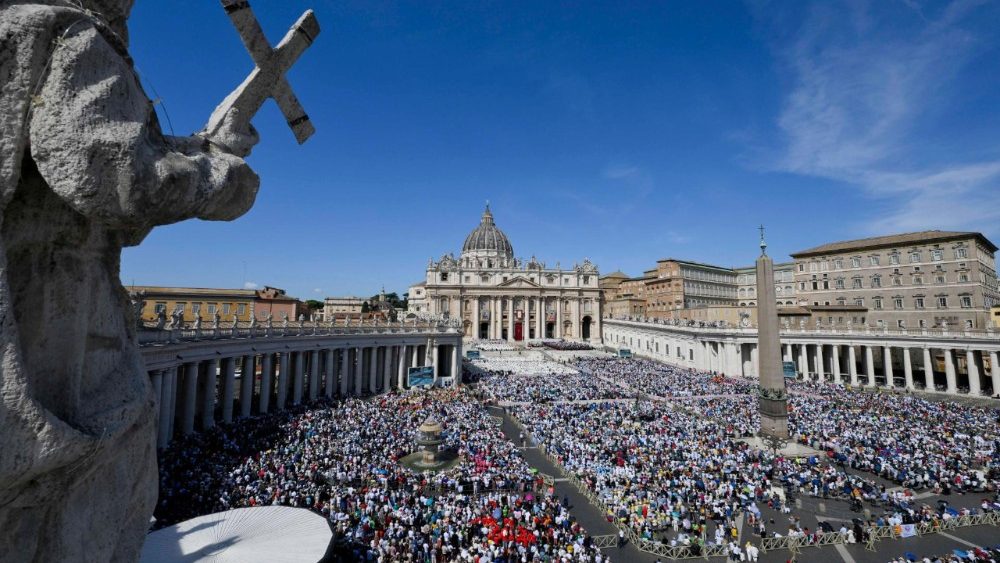 Кананізацыя П'ера Джорджа Фрасаці і Карла Акуціса
