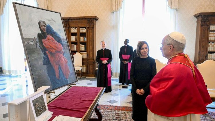 Pope Leo in a private audience with the President of the Republic of Moldova