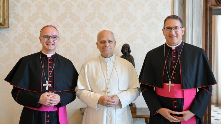 El Papa se reúne con el Presidente y el Secretario de la Pontificia Comisión para la Protección de Menores.