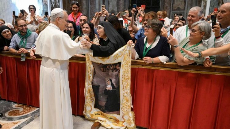 папата с поклонниците от Умбрия