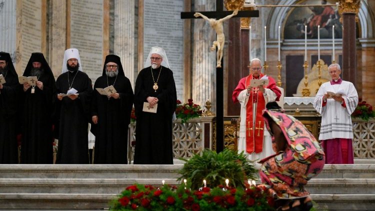 Juma 59 la Kuombea Umoja wa Wakristo linalonogeshwa na kauli mbiu: “Mwili mmoja, na Roho mmoja, kama na mlivyoitwa katika tumaini moja la wito wenu.” Efe 4:4. 