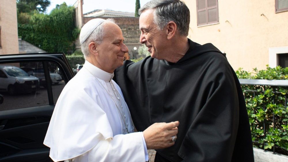 Lev XIV. a nový generální převor otec Joseph Farrell