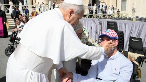 P&aacute;pež vybral t&eacute;mu ku Dňu chor&yacute;ch 2026 - S&uacute;cit Samarit&aacute;na: milujme t&yacute;m, že nesieme bolesť druh&eacute;ho