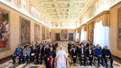 CELAM உறுப்பினர்களுடன் திருத்தந்தை பதினான்காம் லியோ