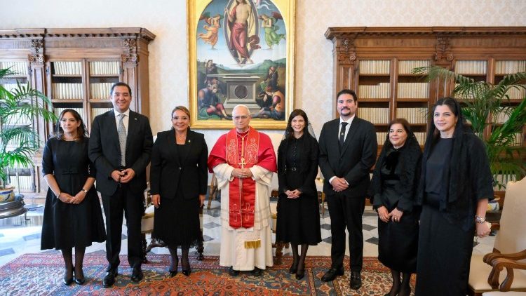 2025.09.19 S.E. la Signora Iris Xiomara Castro Sarmiento, Presidente della Repubblica di Honduras