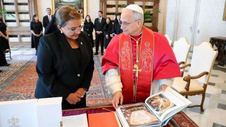 Iris Xiomara Castro Sarmiento, prezidentka Hondurasu