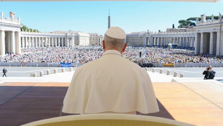 A pápa elmondja beszédét