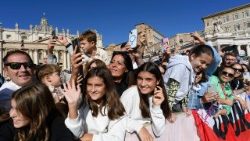 जयन्ती वर्ष के उपलक्ष्य में  पियात्सा सान पियेत्रो पर युवाओं हुए एकत्र, 27.09.2025