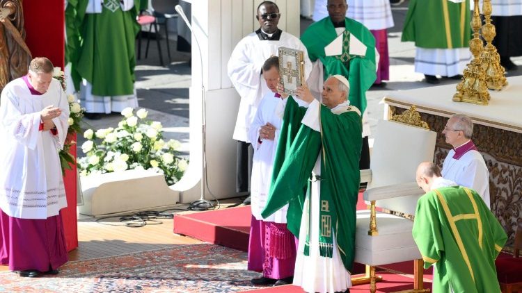 Neno la Bwana ni Taa yetu