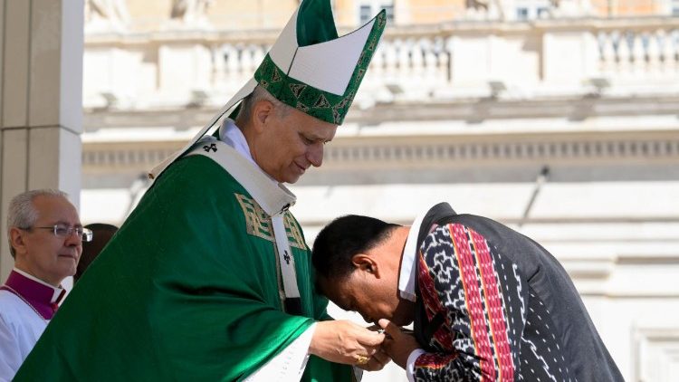 Milulu mya Ukaristia, na libakù lya zubilé ya bakatekisi