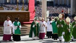 Picha wakati wa Misa ya Jubilei ya Makatekista.