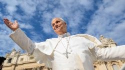 Paavi yleisaudiensissa: Me olemme Jumalan armon todistajia