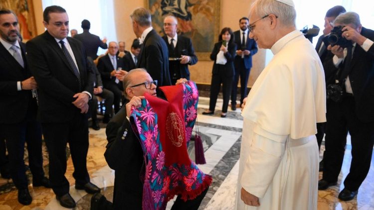 2025.10.02 Rappresentanti della "Confederacion Medica Latinoiberoamericana y del Caribe" 