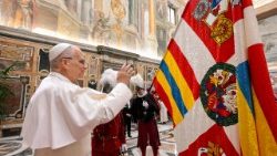 സത്യപ്രതിജ്ഞാ വേളയിൽ ലിയോ  പതിനാലാമൻ പാപ്പാ