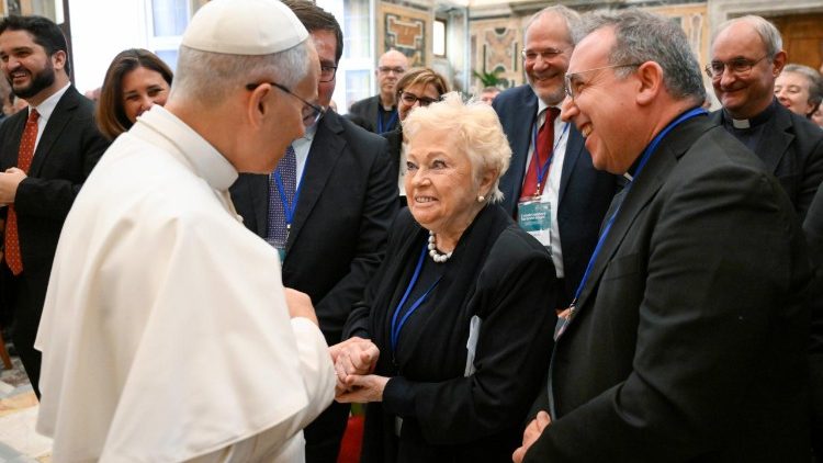 البابا: الشيخوخة هي جزء من روعة كياننا!