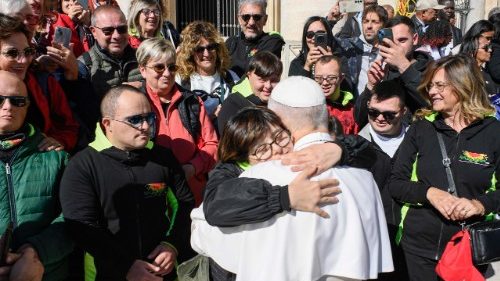 Papež med jubilejno avdienco: Upanje pomeni izbrati, komu želimo služiti