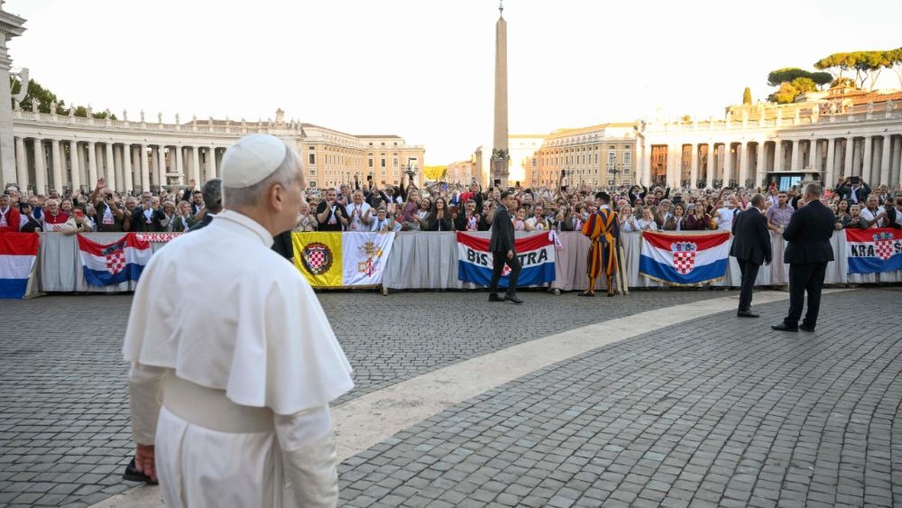 2025.10.07 Saluto ai Pellegrini della Croazia 