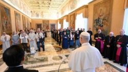 Popiežius Leonas XIV priėmė italų eremitus