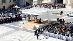 البابا لاوُن الرابع عشر يلتقي المؤمنين القادمين من أبرشيات توسكانا في زيارة حج بمناسبة السنة اليوبيلية