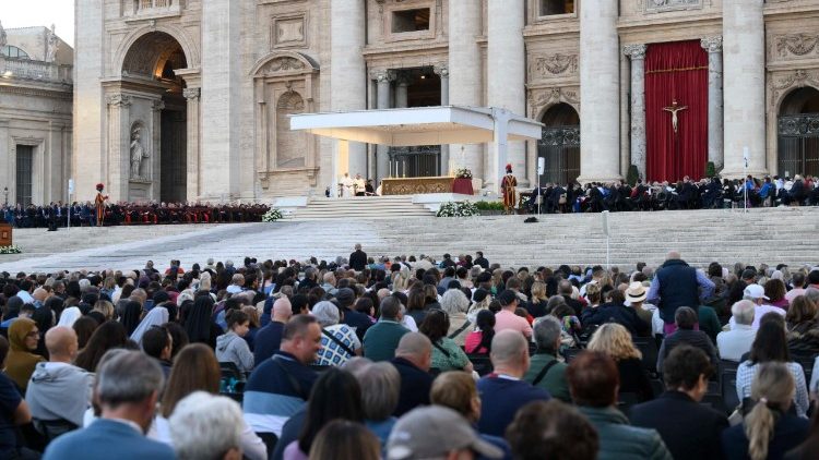 Waamini wanasali Rozari