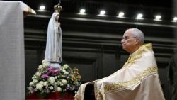 Popiežius Leonas XIV spalio 11 d. vadovavo Rožinio maldai prie Fatimos Marijos statulos