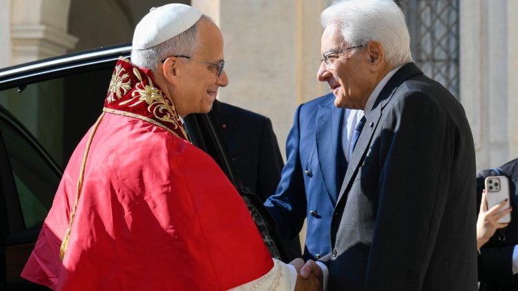 Il presidente della Repubblica Italiana accoglie Leone XIV