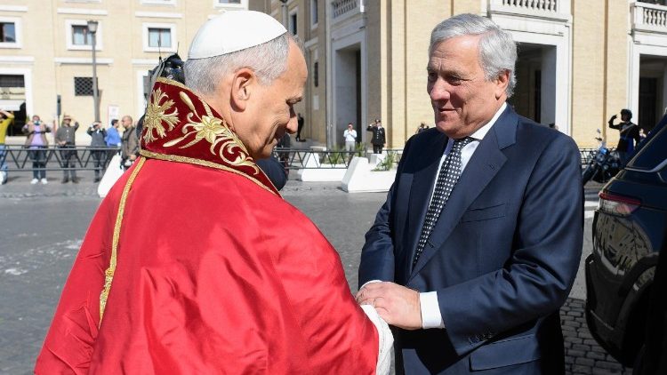 Антоніо Таяні зустрічає Папу Лева XIV