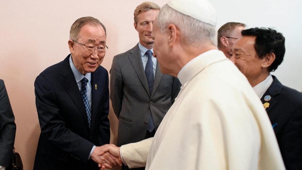 Леў XIV у штаб-кватэры Харчовай і сельскагаспадарчай арганізацыі Аб’яднаных Нацый (ФАО) у Рыме