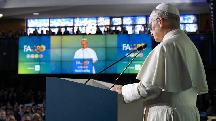 البابا: من خلال توحيد جهودنا، يمكننا أن نبني مستقبلاً كريمًا، يتأكد فيه الأمن الغذائي كحق وليس كامتياز