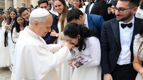 Leon XIV: Zmartwychwstanie leczy chorobę naszych czasów – smutek