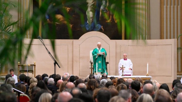 Падчас папскай  Імшы з нагоды Юбілею Супрацоўнікаў Цырыманіяльных Службаў і Канстытуцыйных Органаў