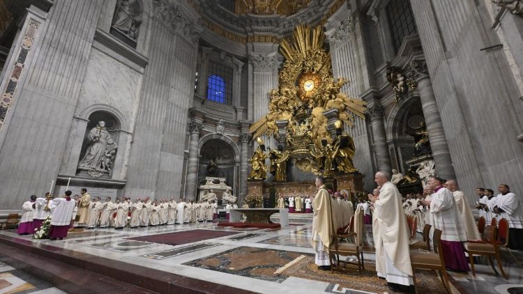 L'Altare della Cattedra in San Pietro durante la celebrazione