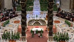 البابا لاوُن الرابع عشر يترأس القداس الإلهي بمناسبة يوبيل الفرق السينودسية 