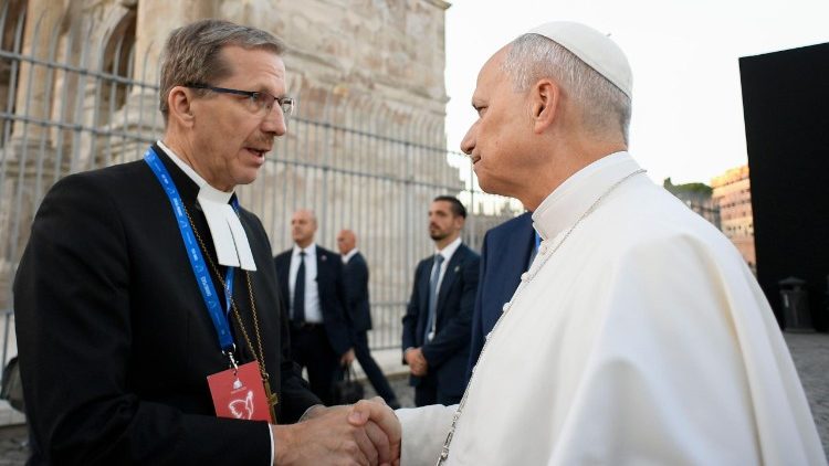 Папата с религиозните лидери на Римския Колизеум