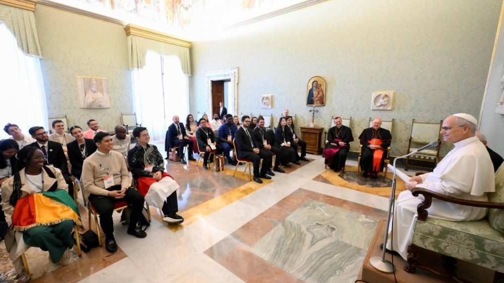 Encuentro del Pontífice con los jóvenes del IYAB.