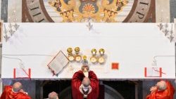 2025.11.03 Sfânta Liturghie pentru odihna veșnică a papei Francisc, a cardinalilor și a episcopilor care au murit în decursul anului. 