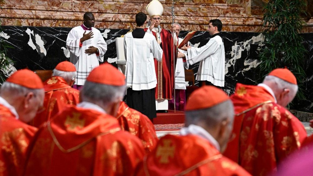 2025.11.03 Santa Messa in suffragio del defunto Papa Francesco e dei Cardinali e Vescovi defunti nel corso dellâ  anno