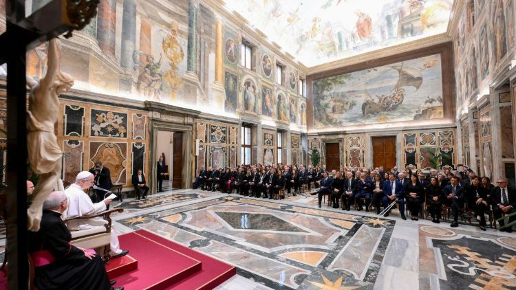 Папата с Консултативния съвет на RCS Academy