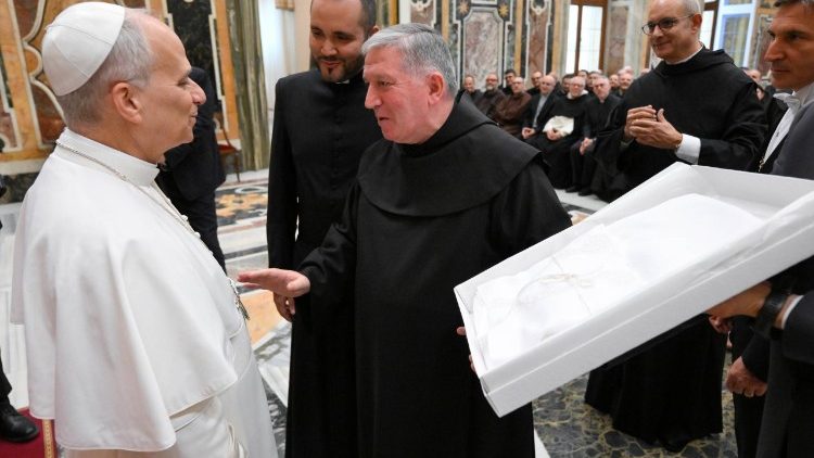 Папата с висшите настоятели