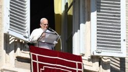 Papst Leo beim Angelus am Weihetag der Lateranbasilika
