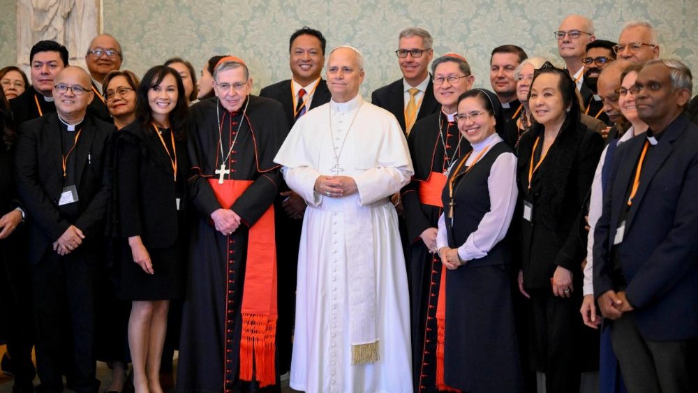 La Leon al XIV-lea, reprezentanți ai Federației Biblice Catolice