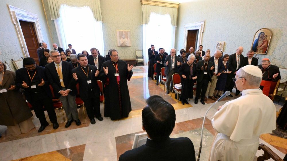La Leon al XIV-lea, reprezentanți ai Federației Biblice Catolice