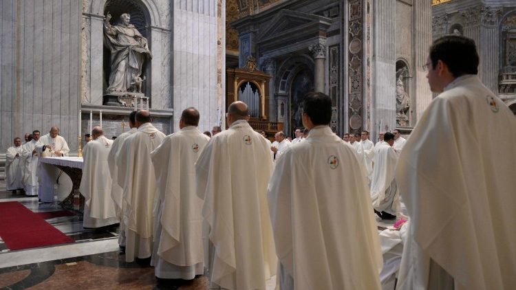 Misa en la Basílica Vaticana para el personal diplomático de la Santa Sede.
