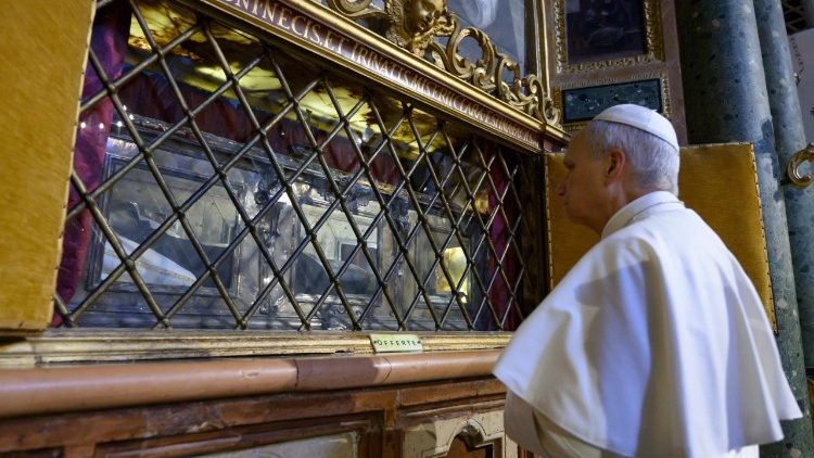 Kaburi la Mtakatifu Clara