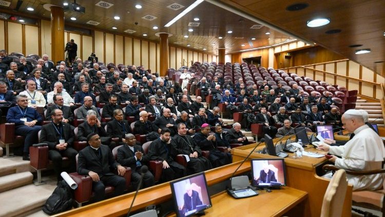 Fundamentem w życiu każdego zakonnika jest modlitwa - przypomina Papież. Fot. Vatican Media