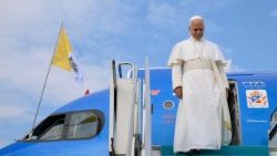 Il Papa in uno dei suoi precedenti viaggi apostolici
